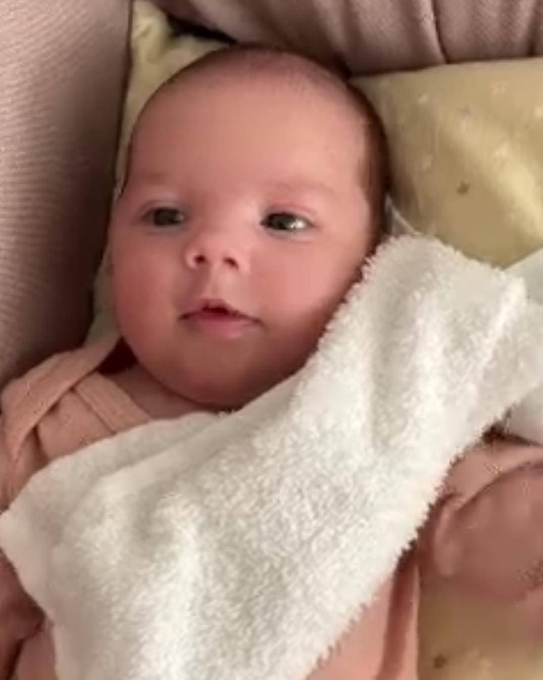 Bebek galerisi önizleme 2 — Kıbrıs Tüp Bebek Merkezi