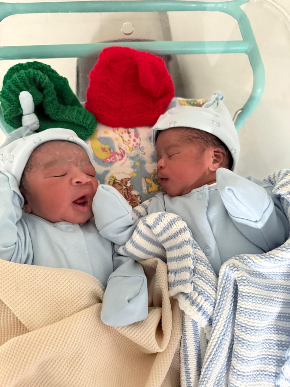 Mutlu aile portresi 3 — tüp bebek başarı hikâyesi — Kıbrıs Tüp Bebek Merkezi